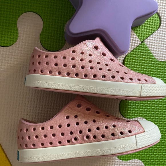 Glitter Rose Pink Jefferson Bling Native Shoes Toddler C 6 - Picture 7 of 7